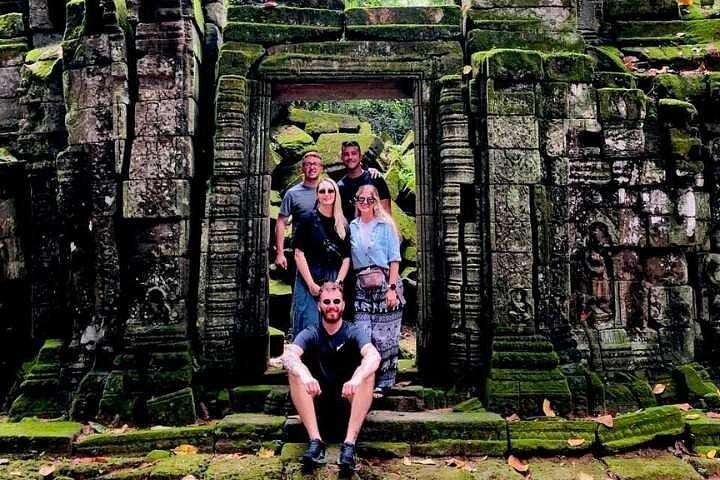 Explore templos camboyanos remotos como Koh Ker y Beng Mealea en un tour guiado de día completo desde Siem Reap, foto 27 | wizardtrip