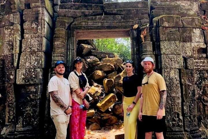 Explore templos camboyanos remotos como Koh Ker y Beng Mealea en un tour guiado de día completo desde Siem Reap, foto 28 | wizardtrip