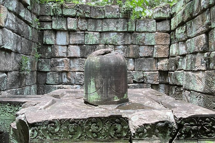 Explore templos camboyanos remotos como Koh Ker y Beng Mealea en un tour guiado de día completo desde Siem Reap, foto 31 | wizardtrip