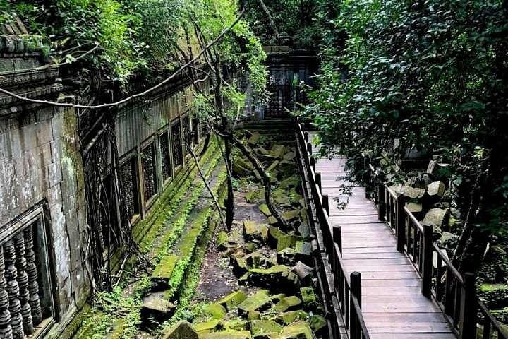 Explore templos camboyanos remotos como Koh Ker y Beng Mealea en un tour guiado de día completo desde Siem Reap, foto 32 | wizardtrip