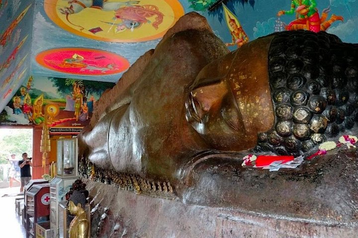 Heldagstur till Phnom Kulen nationalpark, Kambodja, med vattenfall, lingas och Buddhastatyer, foto 14 | wizardtrip
