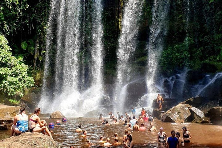 Heldagstur till Phnom Kulen nationalpark, Kambodja, med vattenfall, lingas och Buddhastatyer, foto 22 | wizardtrip