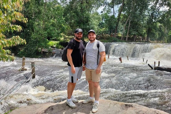 Heldagstur till Phnom Kulen nationalpark, Kambodja, med vattenfall, lingas och Buddhastatyer, foto 24 | wizardtrip