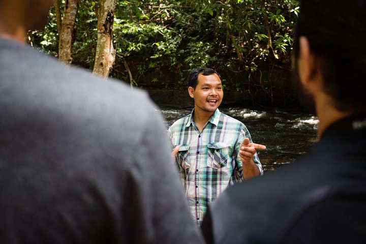 Heldagstur till Phnom Kulen nationalpark, Kambodja, med vattenfall, lingas och Buddhastatyer, foto 38 | wizardtrip