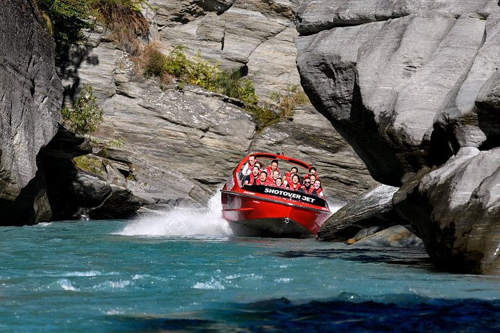 Opplev spenningen med Shotover Jet-RIB-båtturen gjennom Queenstowns fantastiske canyons, foto 6 | wizardtrip