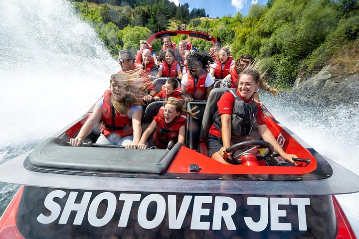 Opplev spenningen med Shotover Jet-RIB-båtturen gjennom Queenstowns fantastiske canyons, foto 7 | wizardtrip