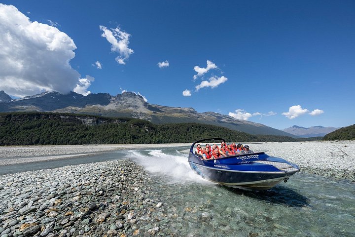Jetboat die de gevlochten rivieren van Nationaal Park Mt Aspiring, Nieuw-Zeeland, bevaart, foto 8 | wizardtrip