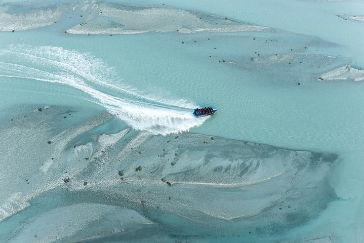 Jetboat die de gevlochten rivieren van Nationaal Park Mt Aspiring, Nieuw-Zeeland, bevaart, foto 11 | wizardtrip