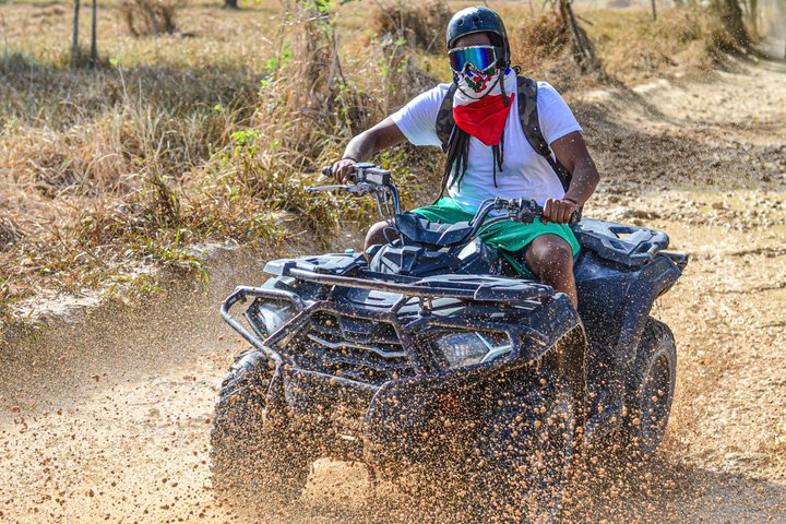 Punta Cana : Aventure en VTT + Plage de Macao + Baignade en grotte + Dégustations bio | wizardtrip