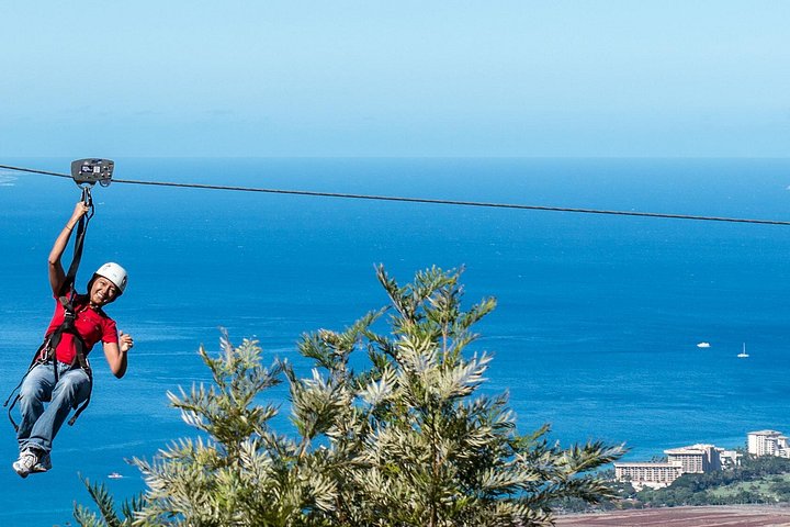 Experimente emocionantes passeios de tirolesa sobre os vales de Maui com deslumbrantes vistas do oceano e da ilha, foto 7 | wizardtrip
