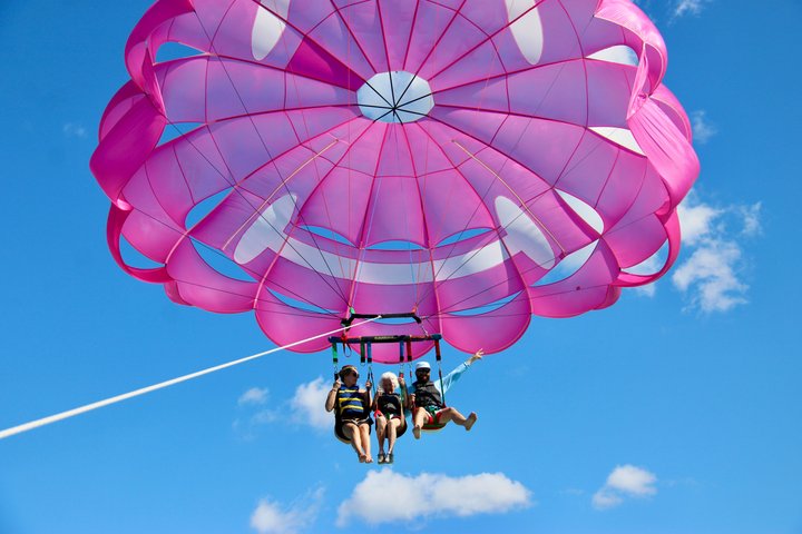 Parasailing på Clearwater Beach | wizardtrip