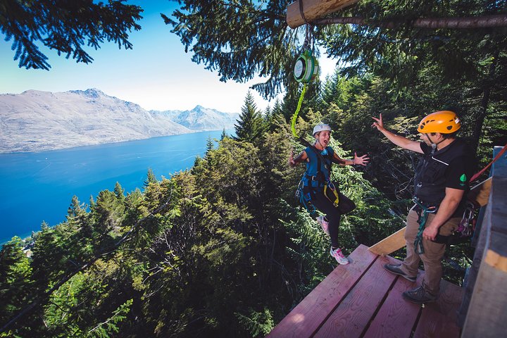 Vivi emozionanti avventure con zipline con viste mozzafiato su Queenstown e sul lago Wakatipu, foto 6 | wizardtrip