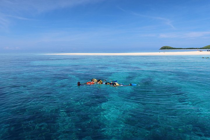 Cruzeiro de um dia visitando Mana Sand Bar, Monu Cove e Monuriki Island nas Ilhas Mamanuca de Fiji, foto 9 | wizardtrip