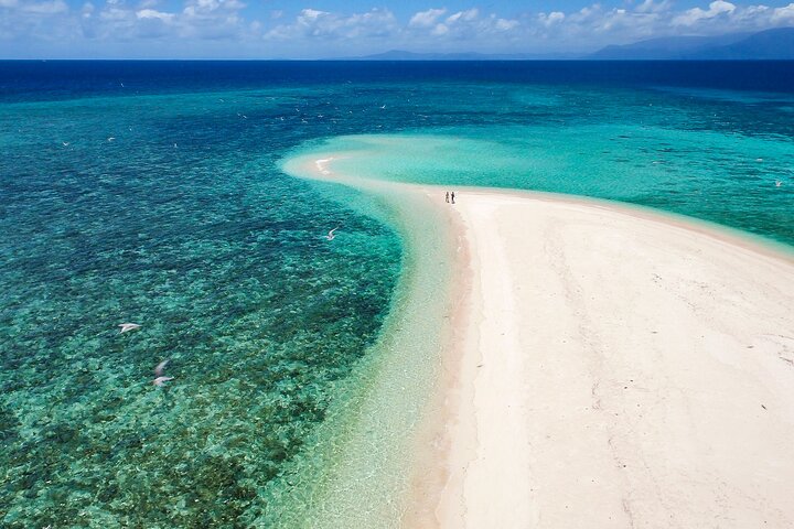 Outer Reef Mackay Cay Segel- & Schnorchelabenteuer ab Port Douglas | wizardtrip
