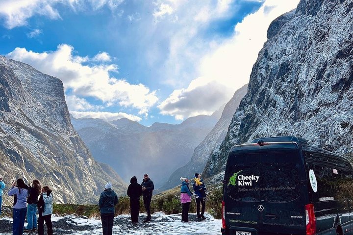 Tour met kleine groep naar Milford Sound vanuit Queenstown, met een schilderachtige cruise en Fiordland National Park, foto 6 | wizardtrip