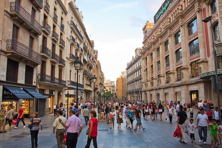 Liten gruppetur av Barcelonas høydepunkter, inkludert Sagrada Familia og Montjuic, foto 10 | wizardtrip