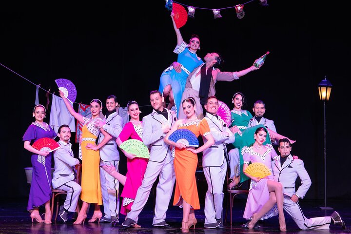 Skip the Line: Tango Porteño Show met Diner en Transfer | wizardtrip