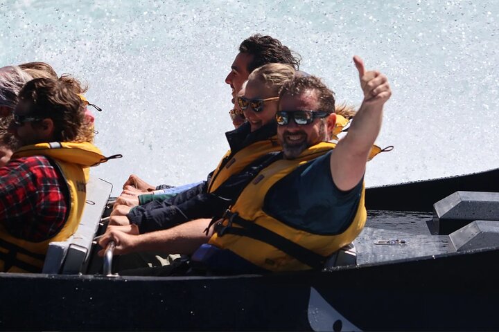 Experience a thrilling jet boat ride on the Waikato River near Taupo, New Zealand, photo 10 | wizardtrip