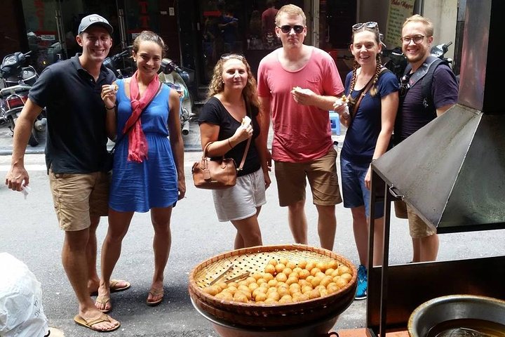 Small Group Hanoi Street Food Tour with a Real Foodie | wizardtrip