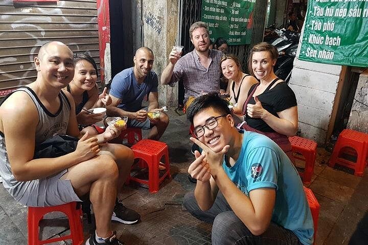 Hanoi gatumatstur med lokal guide som provar vietnamesiska rätter i Gamla kvarteren, foto 17 | wizardtrip