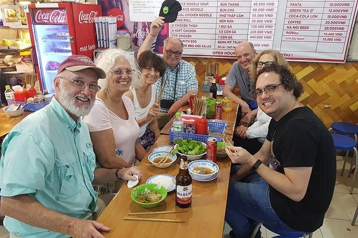Hanoi gatumatstur med lokal guide som provar vietnamesiska rätter i Gamla kvarteren, foto 18 | wizardtrip