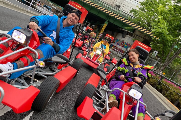 Go-kart attraverso l'iconico incrocio di Shibuya e i quartieri della moda di Tokyo in costume, foto 6 | wizardtrip