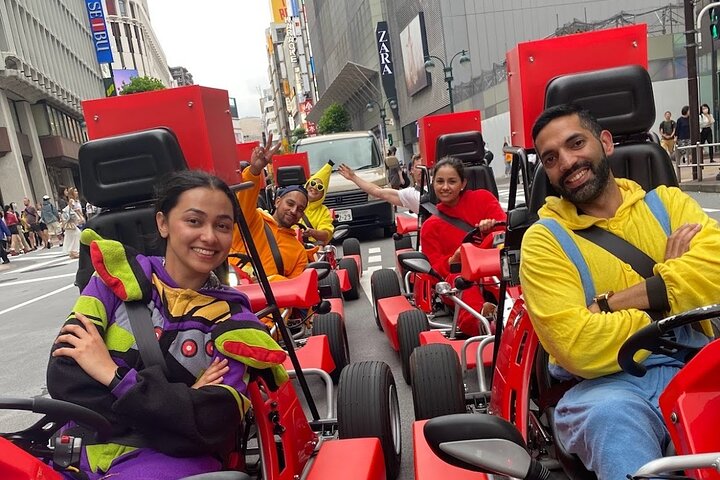 Go-kart attraverso l'iconico incrocio di Shibuya e i quartieri della moda di Tokyo in costume, foto 11 | wizardtrip