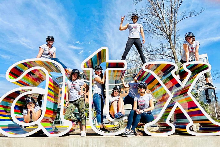 Explorez les rues et les monuments animés d'Austin lors d'une visite amusante en vélo électrique avec YourBikerGang, photo 10 | wizardtrip