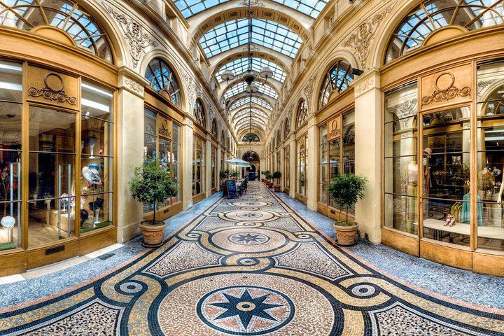 Tour privado personalizado de marcos de Paris como a Torre Eiffel e Notre Dame com um guia local, foto 14 | wizardtrip