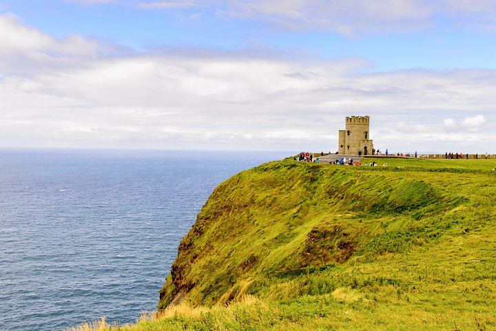Heldagstur fra Galway til Cliffs of Moher og Burren med fantastiske naturlandskaber og historiske steder, foto 7 | wizardtrip