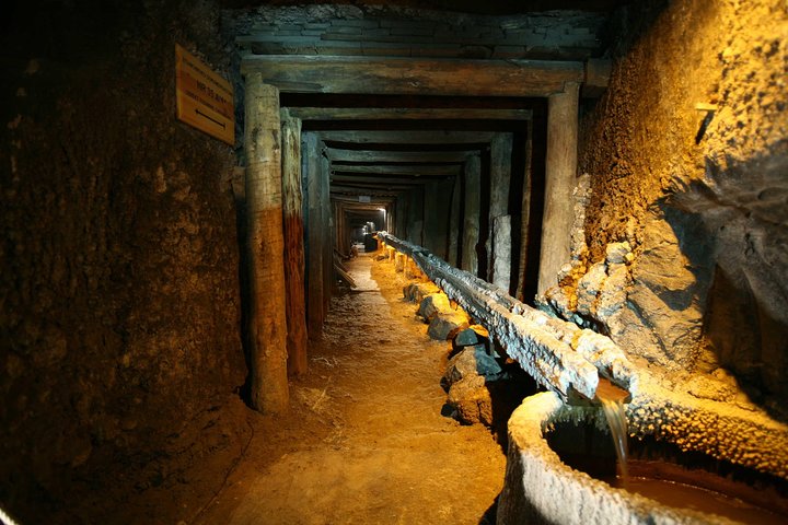 Explore the Wieliczka Salt Mine near Krakow, featuring underground chapels and salt sculptures, photo 17 | wizardtrip