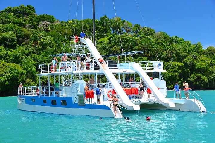 Katamaran-Segelabenteuer entlang der Küste des Manuel Antonio Nationalparks, Costa Rica, Foto 7 | wizardtrip