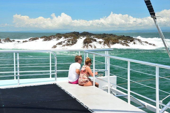 Katamaran-Segelabenteuer entlang der Küste des Manuel Antonio Nationalparks, Costa Rica, Foto 17 | wizardtrip