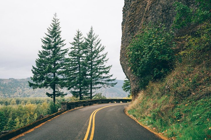 Tour panoramico delle cascate di Multnomah Falls e della Columbia River Gorge da Portland, foto 12 | wizardtrip