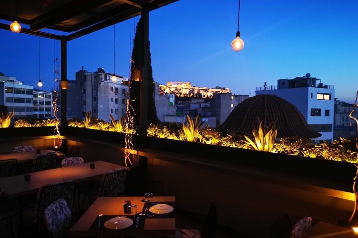 Praktischer griechischer Kochkurs in Athen mit Abendessen auf der Dachterrasse und Blick auf die Akropolis, Foto 21 | wizardtrip
