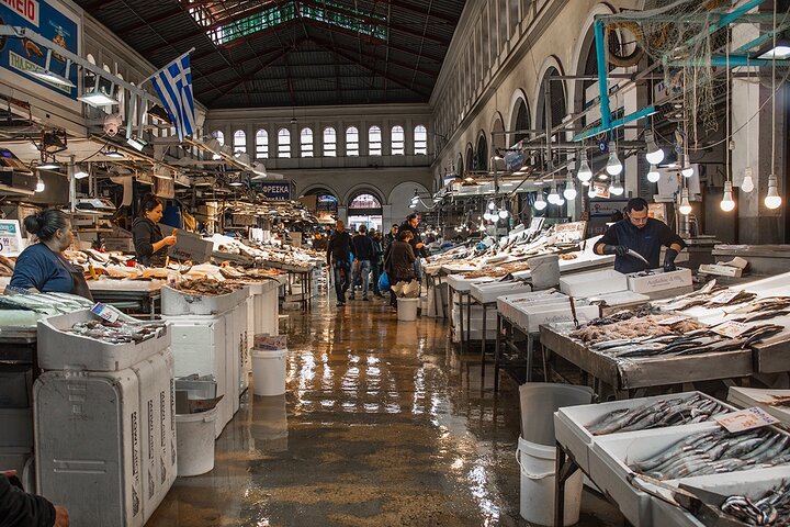 Un circuit gastronomique guidé à travers les marchés et les quartiers d'Athènes, présentant les spécialités locales et la culture, photo 17 | wizardtrip