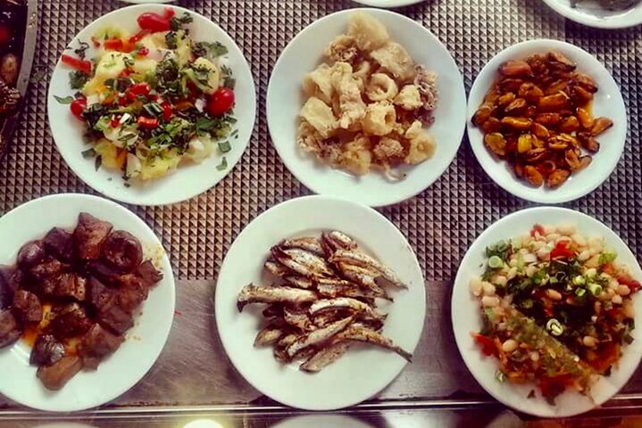 Un circuit gastronomique guidé à travers les marchés et les quartiers d'Athènes, présentant les spécialités locales et la culture, photo 42 | wizardtrip