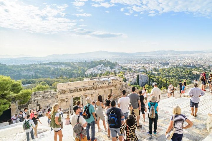 Passeio guiado a pé pela Acrópole e Parthenon em Atenas, Grécia, exibindo monumentos antigos, foto 8 | wizardtrip