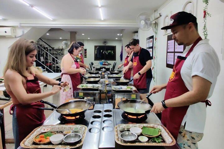 プーケットでの実践的なクラスで、本格的なタイ料理を学び、美味しい料理を作りましょう、写真9 | wizardtrip