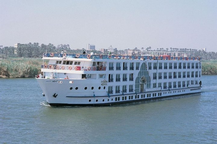 A luxurious 4-day Nile cruise from Aswan to Luxor, exploring ancient Egyptian temples and historical sites, photo 13 | wizardtrip