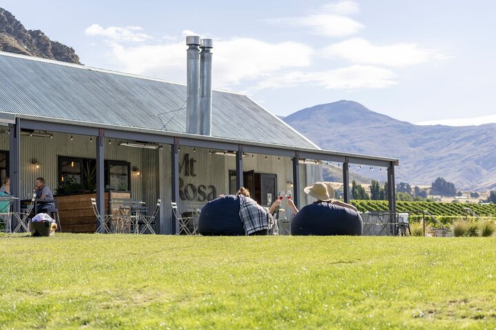 Premium wijnproeftour in de Gibbston Valley bij Queenstown, met wijngaarden en proeflokalen, foto 13 | wizardtrip