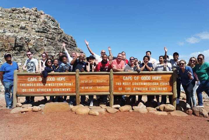 Passeio de dia inteiro explorando Cape Point, pinguins de Boulders Beach e percursos costeiros cénicos em torno da Cidade do Cabo, foto 21 | wizardtrip