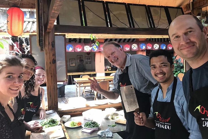 Aula de culinária de Sichuan prática e passeio pelo mercado local em Chengdu, China, foto 7 | wizardtrip