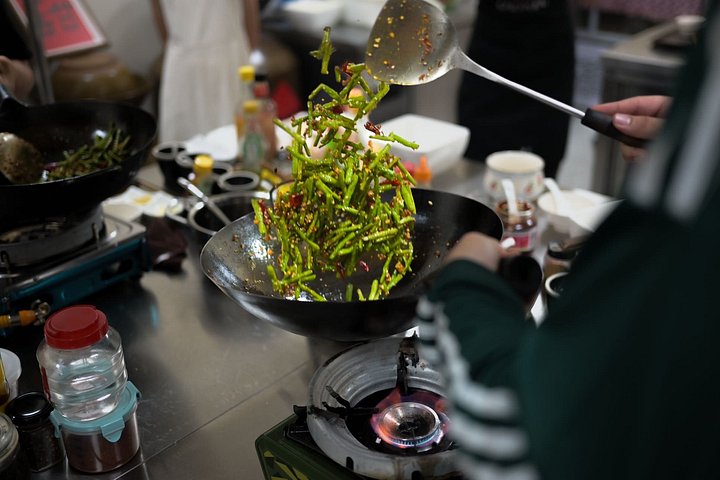Aula de culinária de Sichuan prática e passeio pelo mercado local em Chengdu, China, foto 13 | wizardtrip