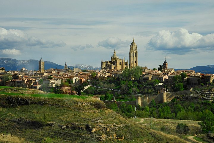 Full-day wine tour from Madrid to Ribera del Duero, visiting wineries and tasting wines, photo 11 | wizardtrip