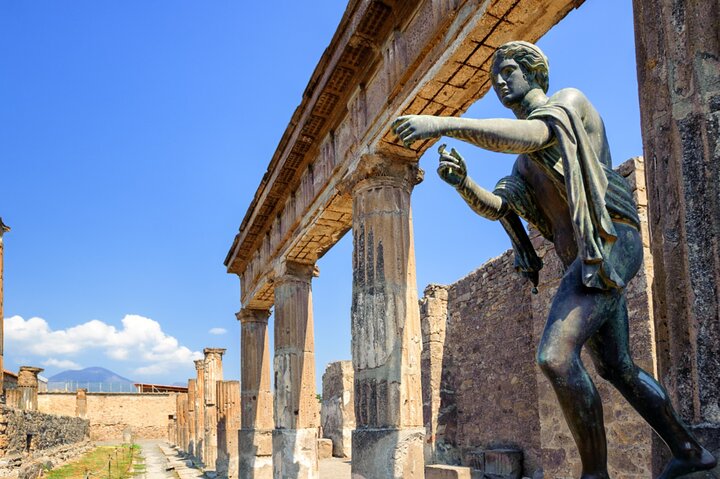 Guided tour of Pompeii ruins with wine tasting and lunch, traveling by high-speed train from Rome, photo 15 | wizardtrip