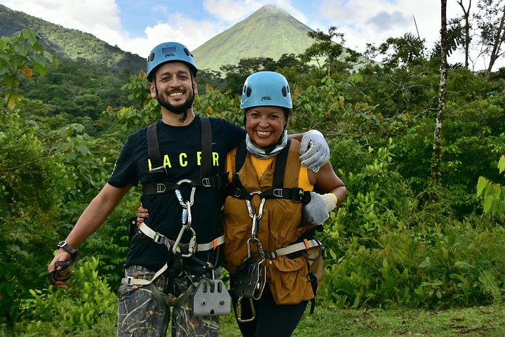 Aventura de tirolesa sobre a Cachoeira La Fortuna e o Vulcão Arenal na Costa Rica, foto 7 | wizardtrip