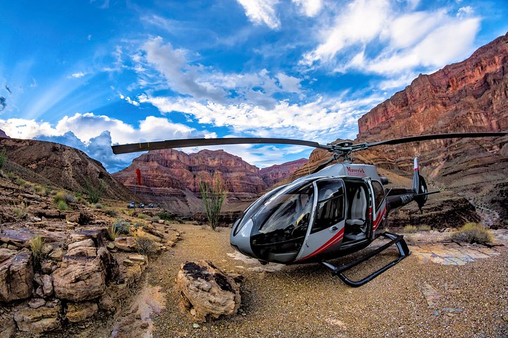 Grand Canyon Deluxe Helicopter Tour with Landing from Las Vegas | wizardtrip