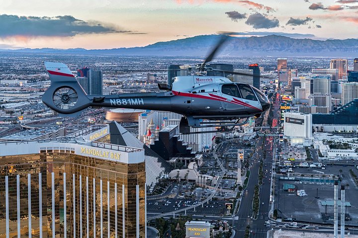 Helicopter tour over the Grand Canyon with a landing near the Colorado River, photo 10 | wizardtrip