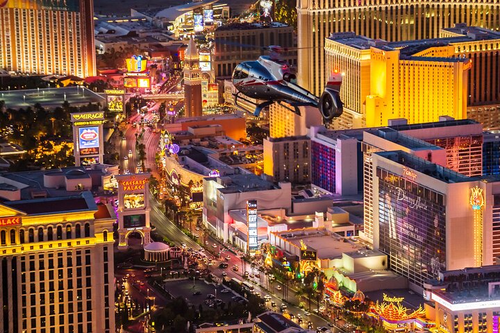 Las Vegas Strip Helicopter Night Flight | wizardtrip